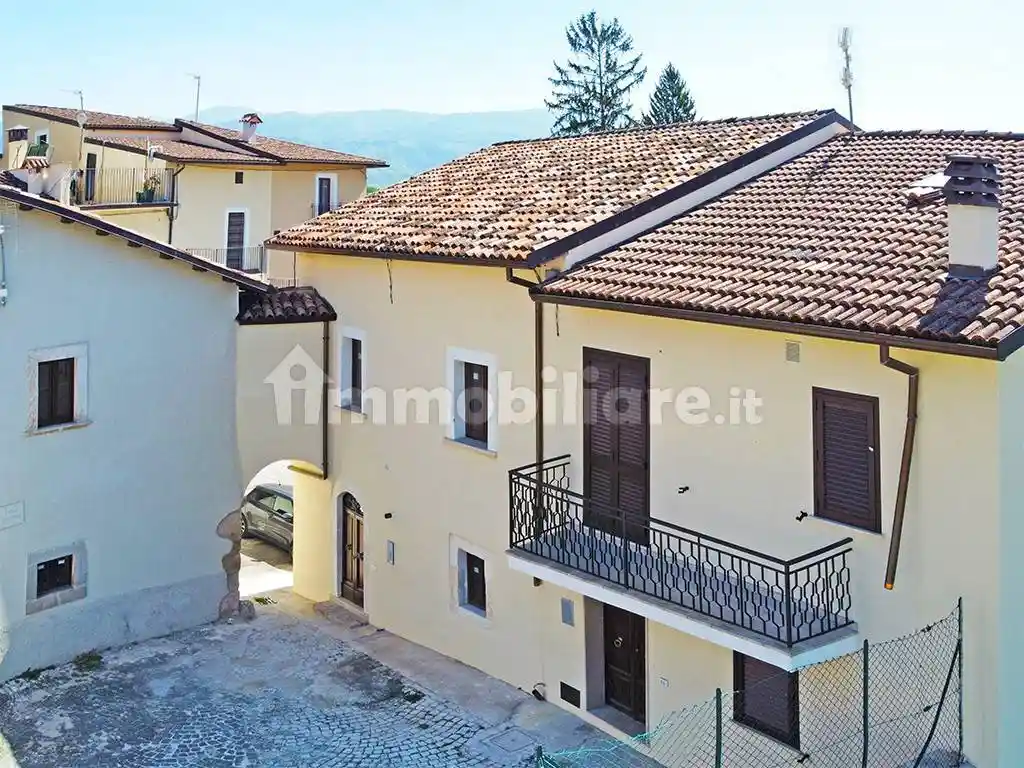 Terratetto unifamiliare via 21 Aprile 4, Sant'Elia - Bazzano, L'Aquila - foto 2
