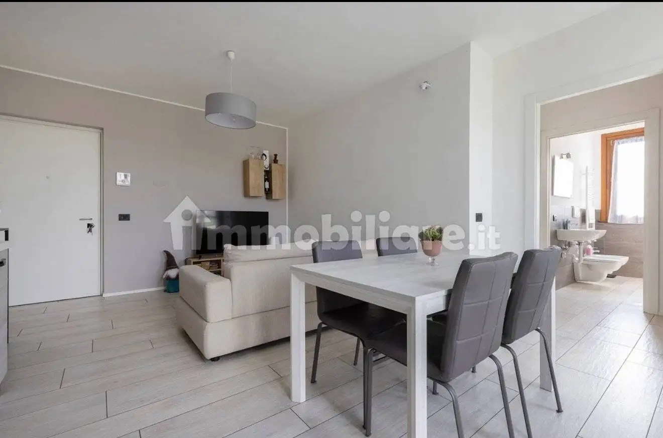 Appartamento in vendita a Gornate-Olona