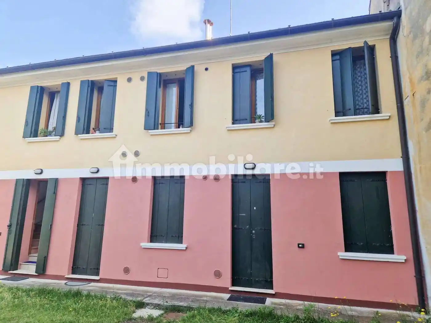 Palazzo - Edificio in vendita a Bassano del Grappa