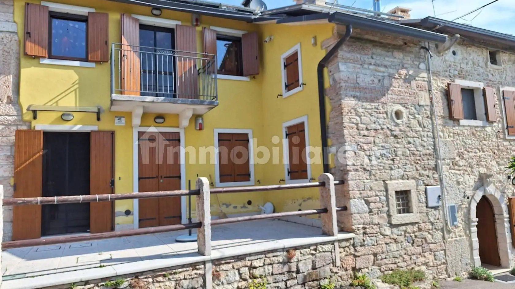 Appartamento in vendita a Erbezzo