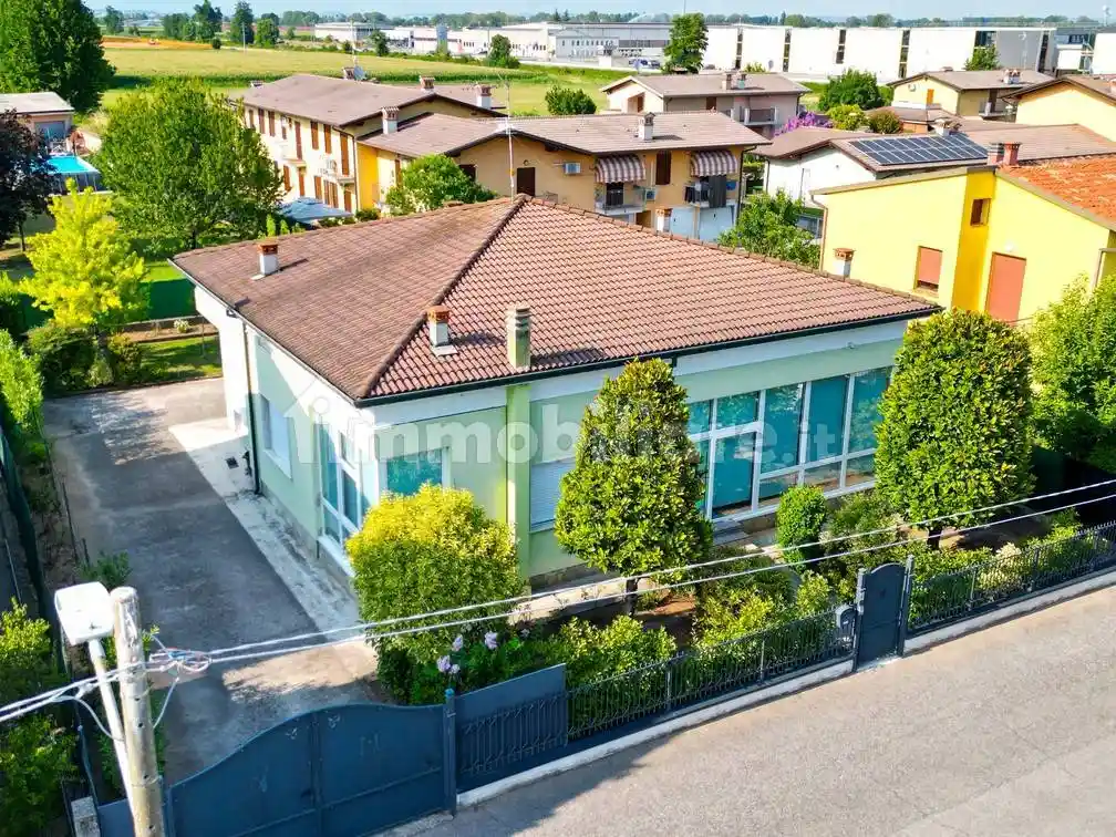 Villa unifamiliare via dei Gonzaga 4, Casalmoro - foto 3