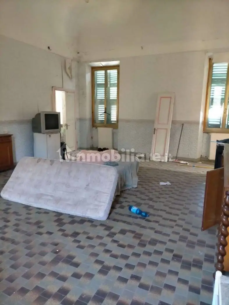 Appartamento in asta a Imperia