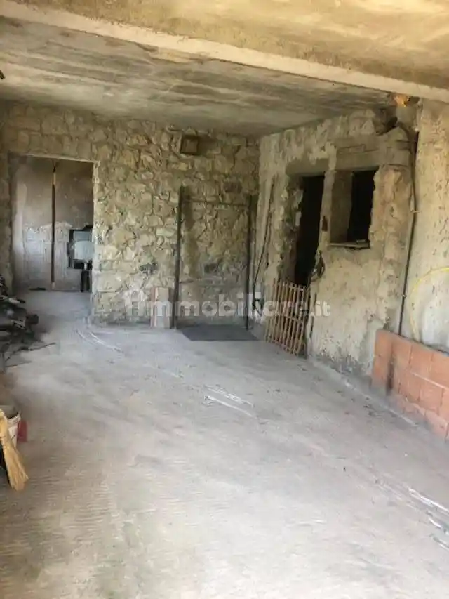 Villetta a schiera in vendita a Fosdinovo