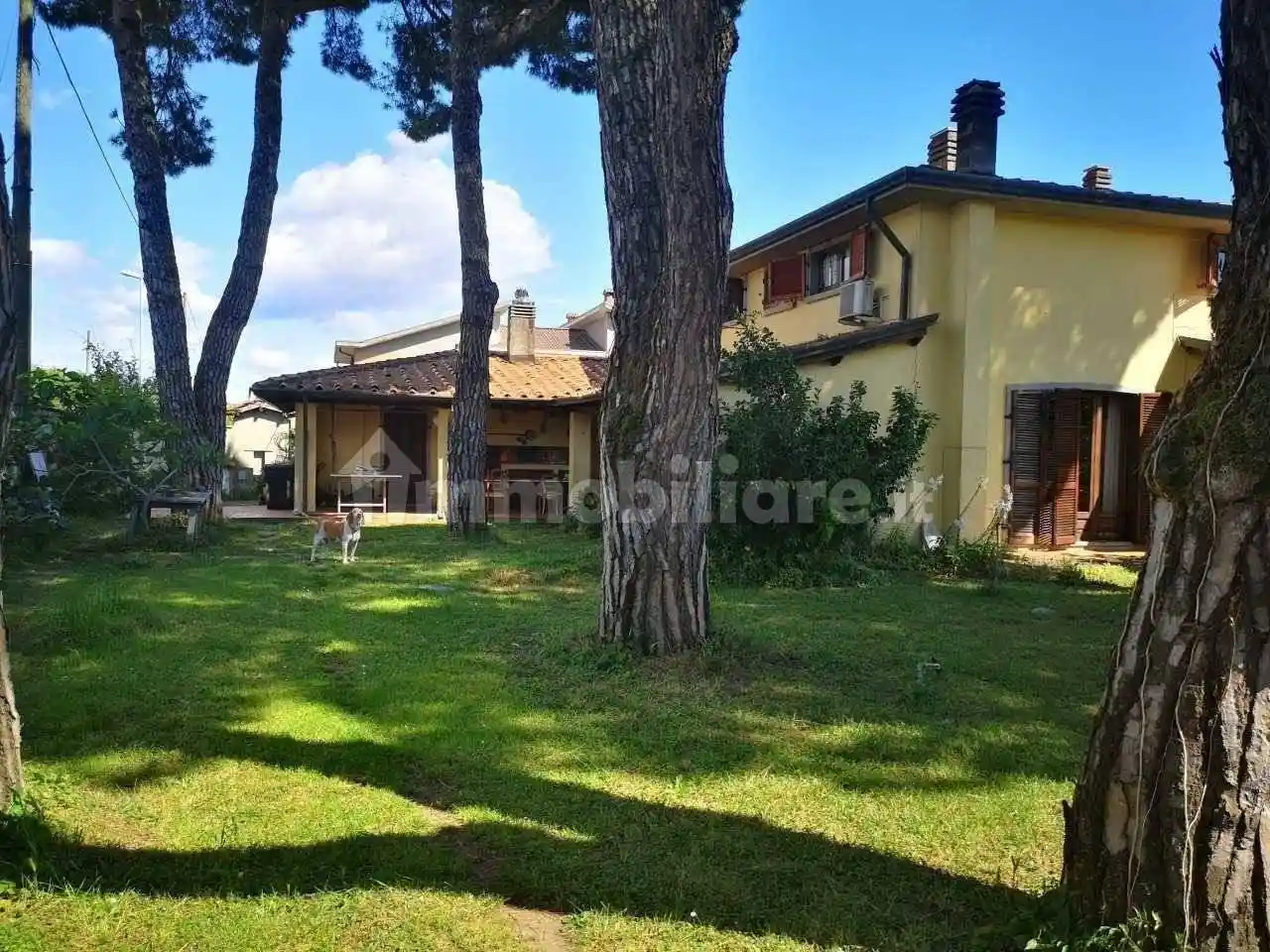 Villa in vendita a Carrara