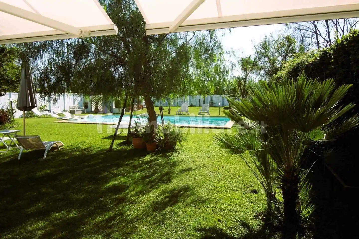 Villa in vendita a Carrara