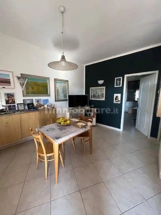 Casa indipendente in vendita a Luni