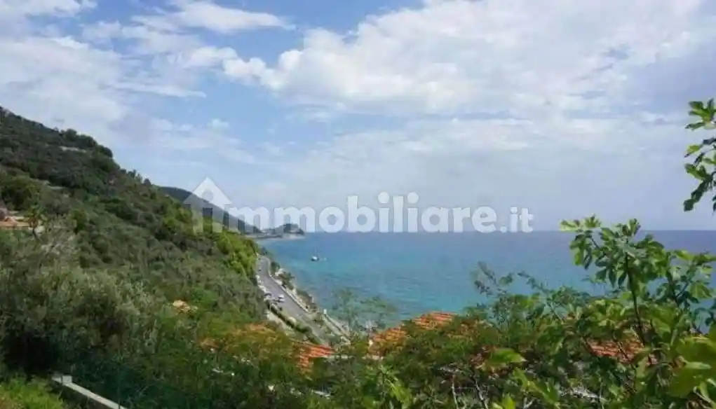 Villa in vendita a Finale Ligure