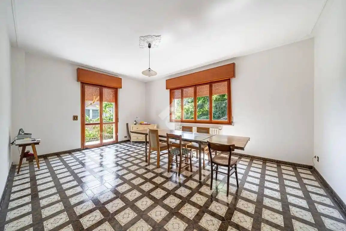 Villa in vendita a Viano