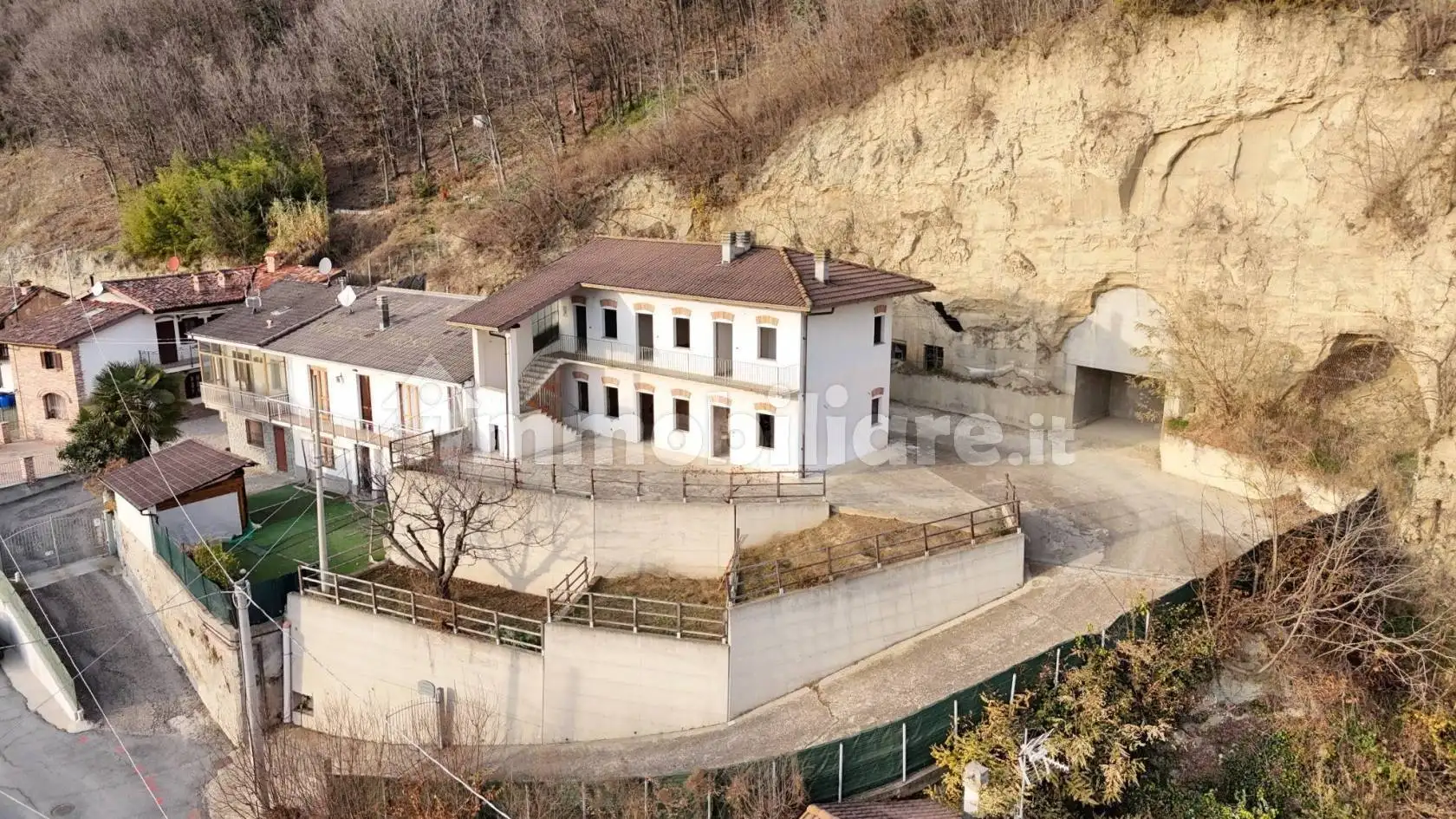 Rustico via Valeirole, Centro, Corneliano d'Alba - foto 2