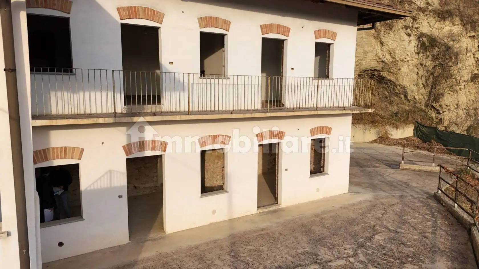 Rustico via Valeirole, Centro, Corneliano d'Alba - foto 4