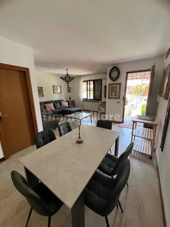 Villetta a schiera in affitto a Forte dei Marmi