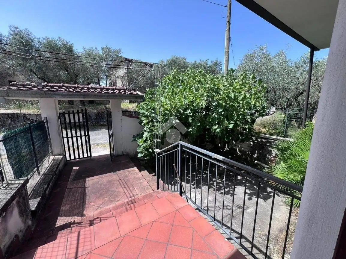 Casa indipendente in vendita a Torrice