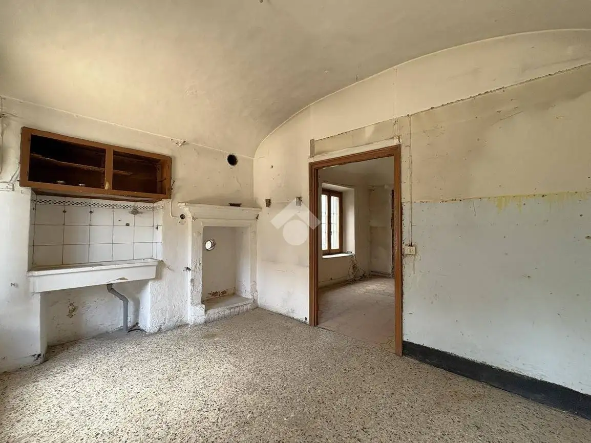 Rustico via via capitano saudino 35, Centro, Caravino - foto 5