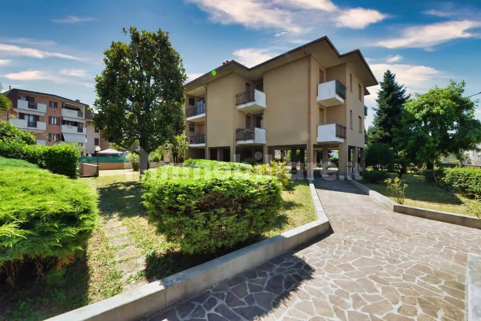 Appartamento in vendita a Solaro