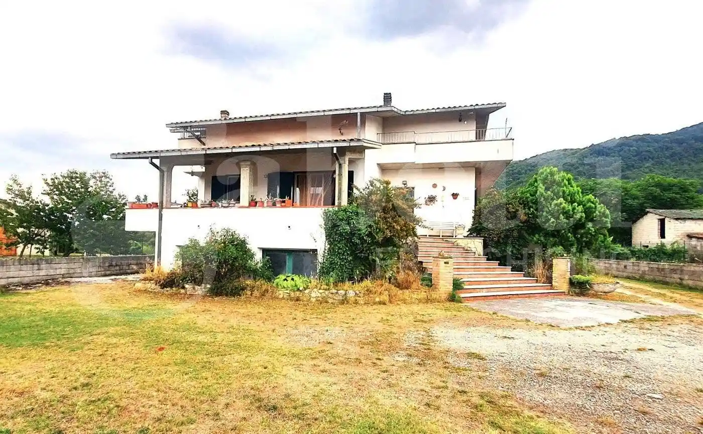 Villa bifamiliare via Borgo Incile, Snc, Casa Incile, Avezzano - foto 3