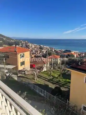 Villa bifamiliare via dei Leoni 7, Cantalupo, Varazze - foto 2