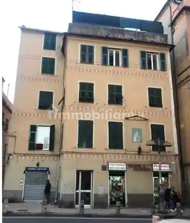 Appartamento in vendita a Genova