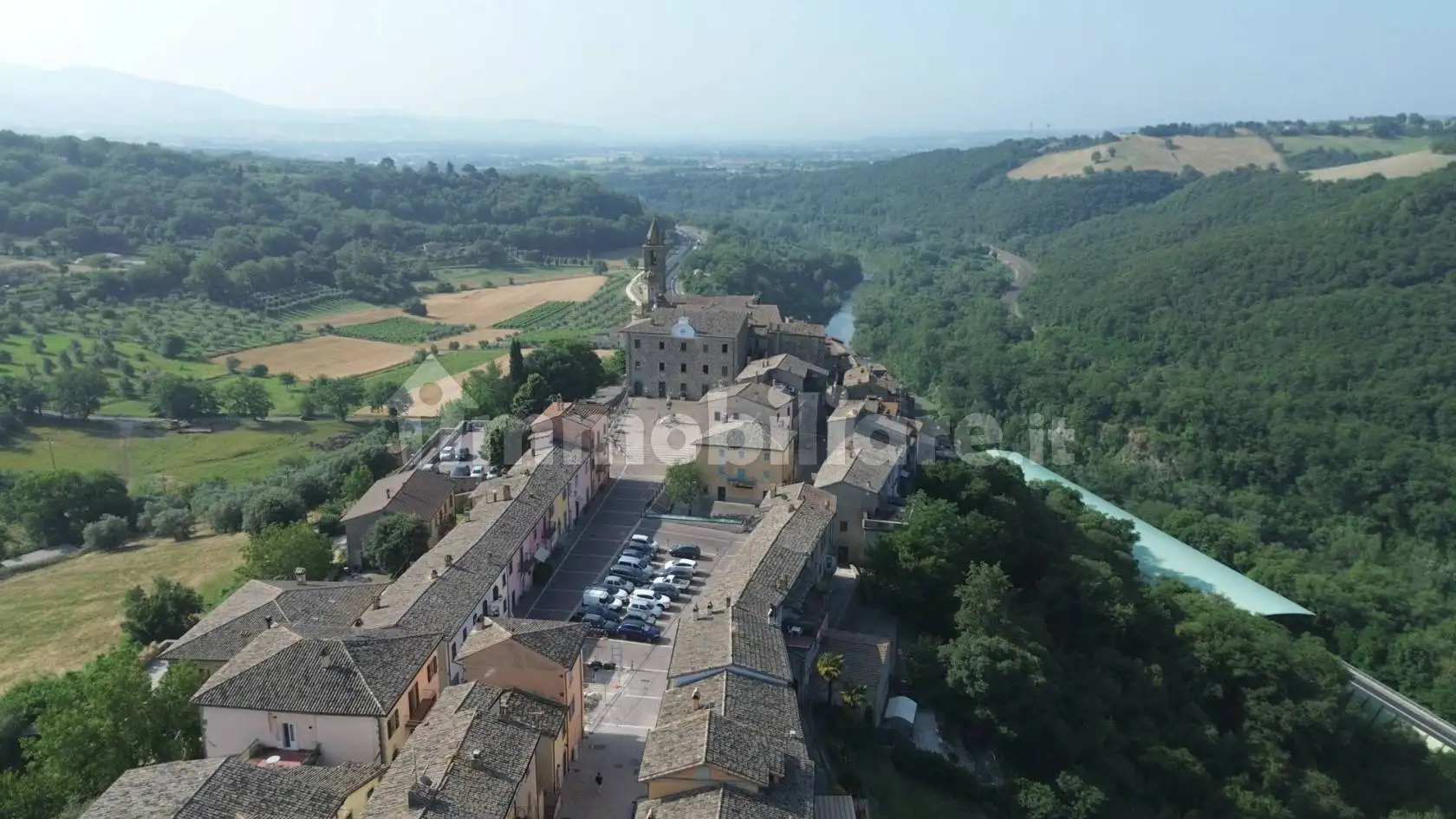 Casa indipendente in vendita a Baschi