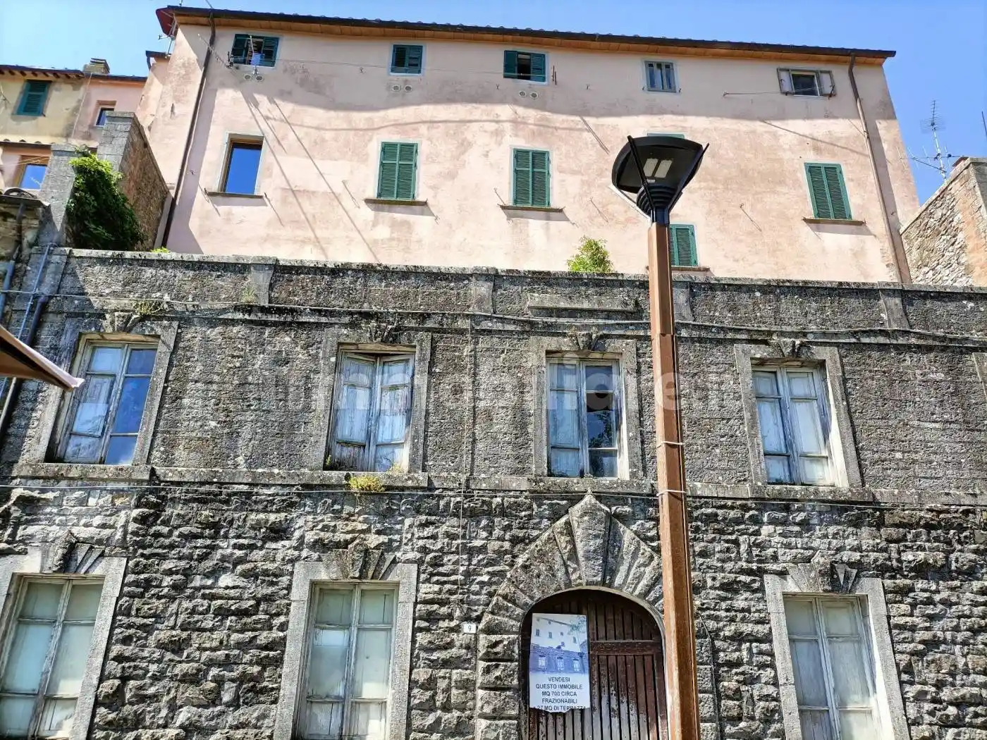 Palazzo - Edificio in vendita a Scansano