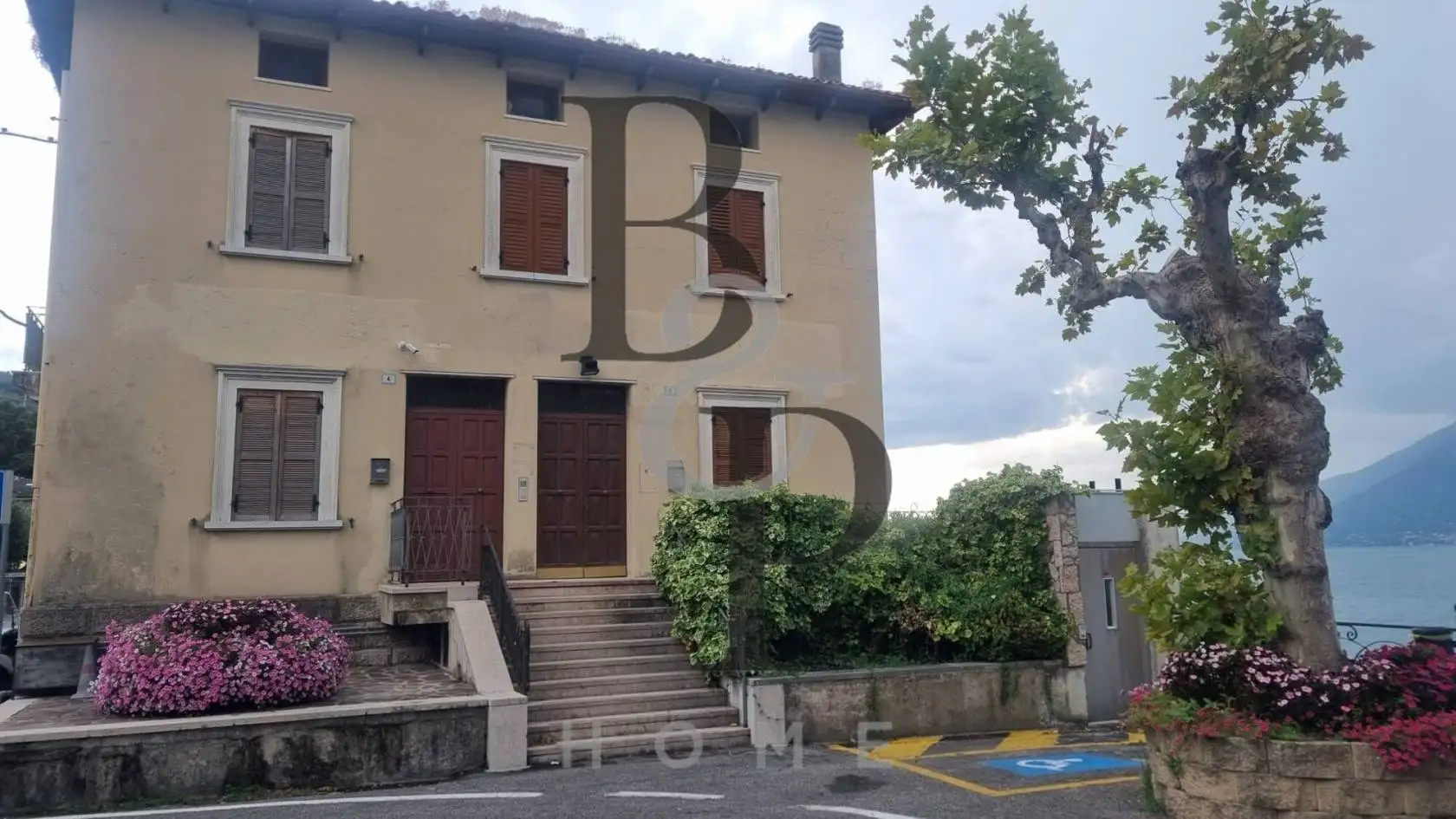 Palazzo - Edificio in Affitto - foto 3