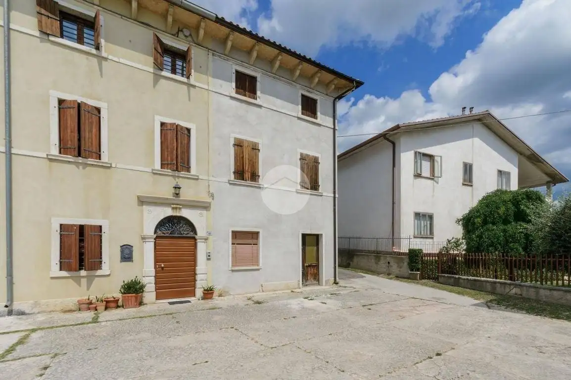 Rustico - Casale in vendita a Fumane