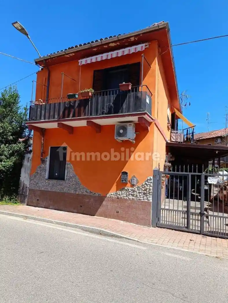 Casa indipendente in vendita a Palestro