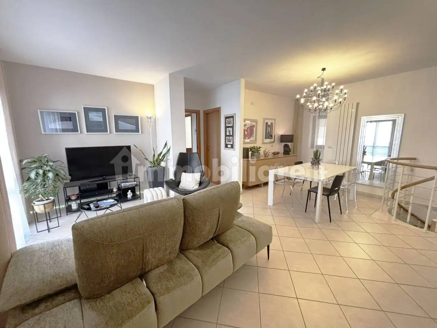 Appartamento in vendita a Ostra