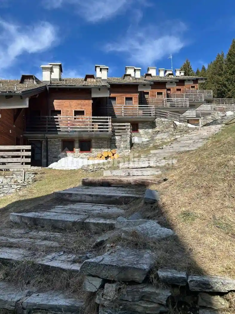 Appartamento in vendita a Craveggia