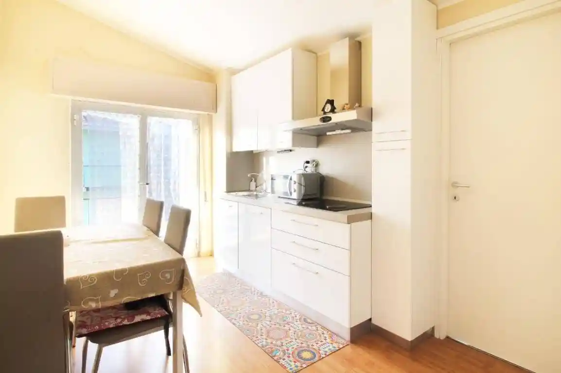 Trilocale via giuseppe garibaldi 156, Lungomare Marconi, Alba Adriatica - foto 3