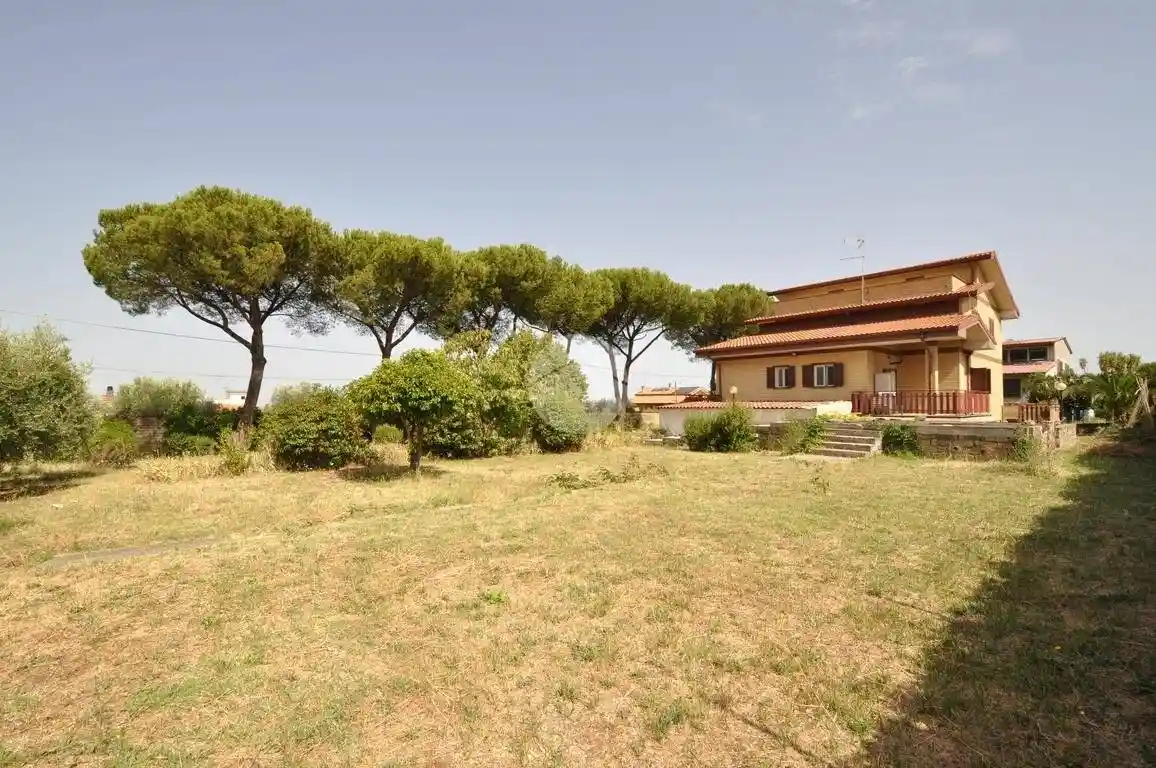 Villa in vendita a Zagarolo