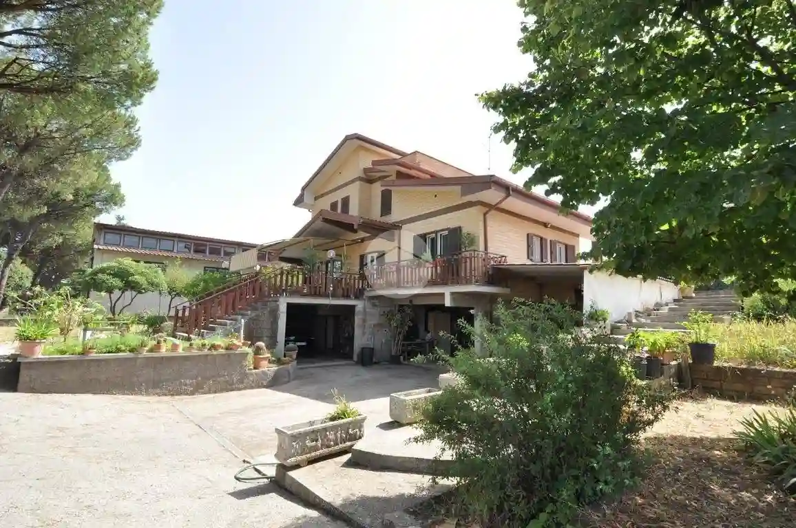 Villa - foto 2
