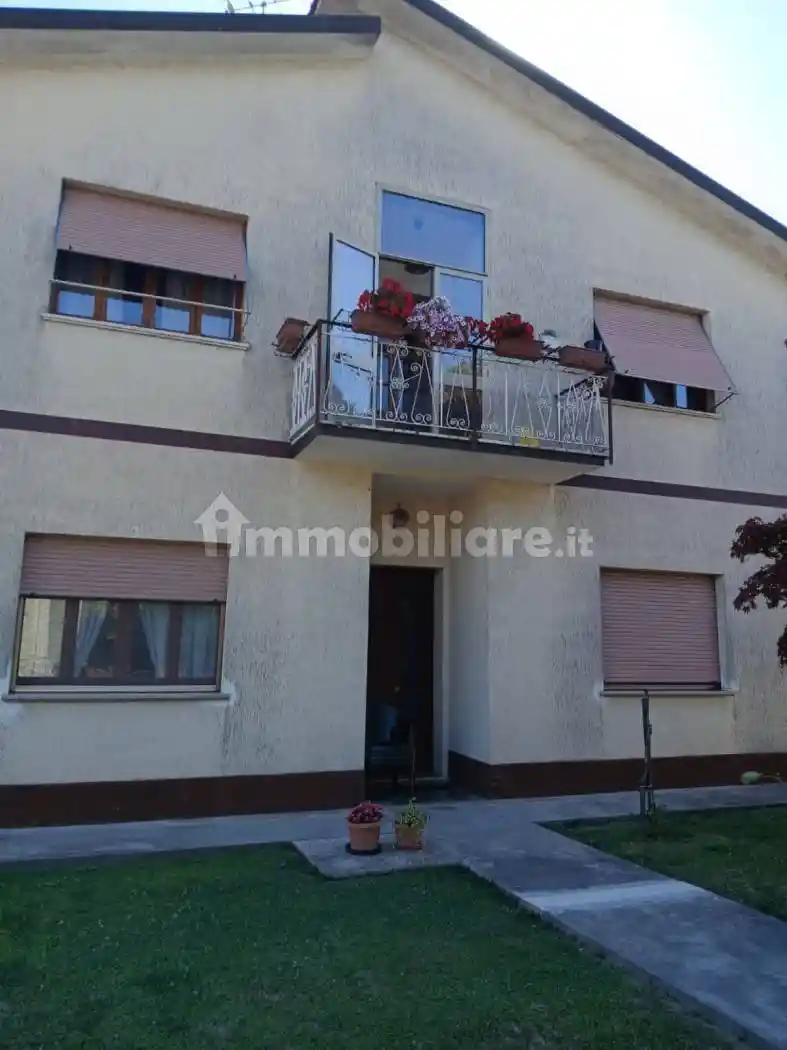 Appartamento in vendita a Masi Torello