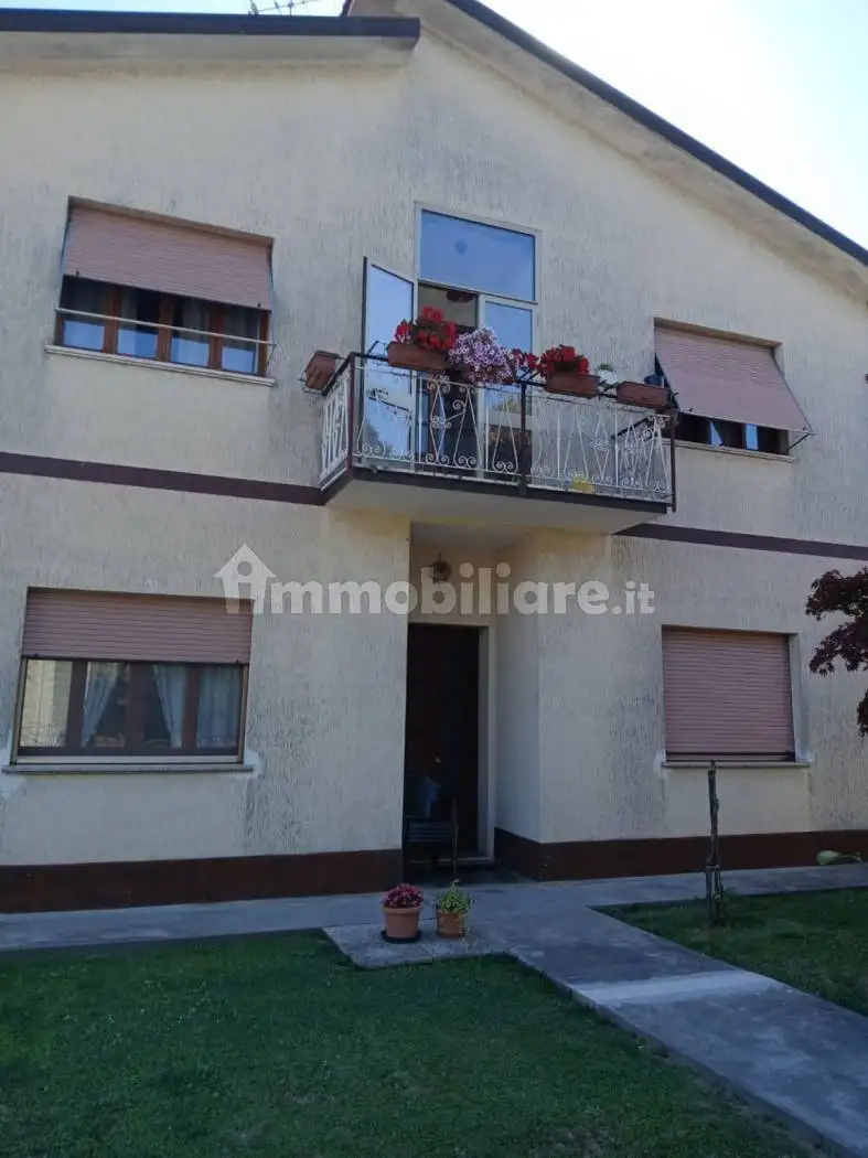 Appartamento in vendita a Masi Torello