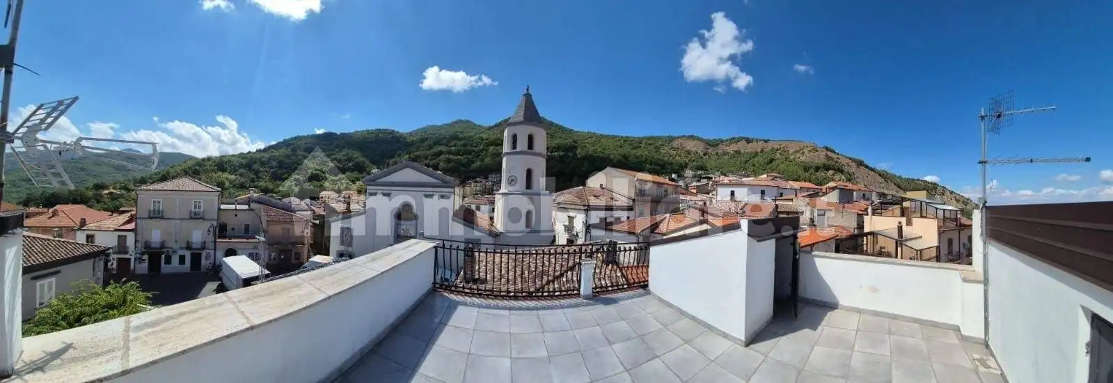 Casa indipendente in vendita a San Costantino Albanese