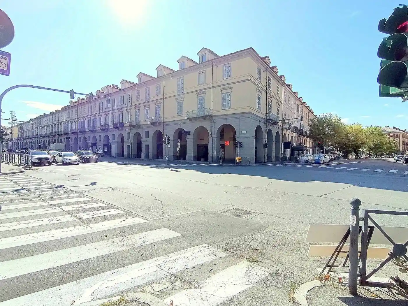 Palazzo - Edificio in vendita a Pinerolo