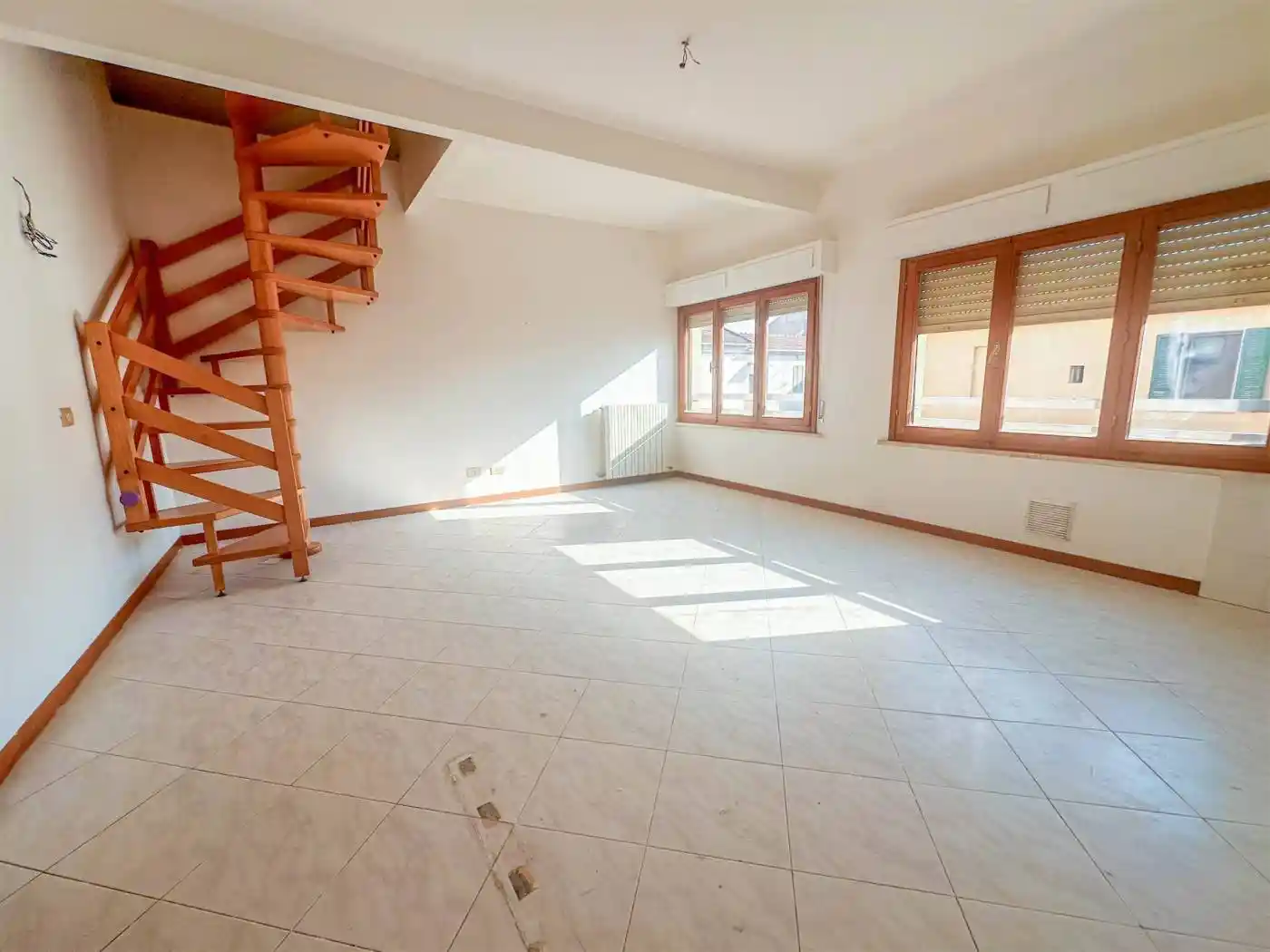 Appartamento in vendita a Cecina