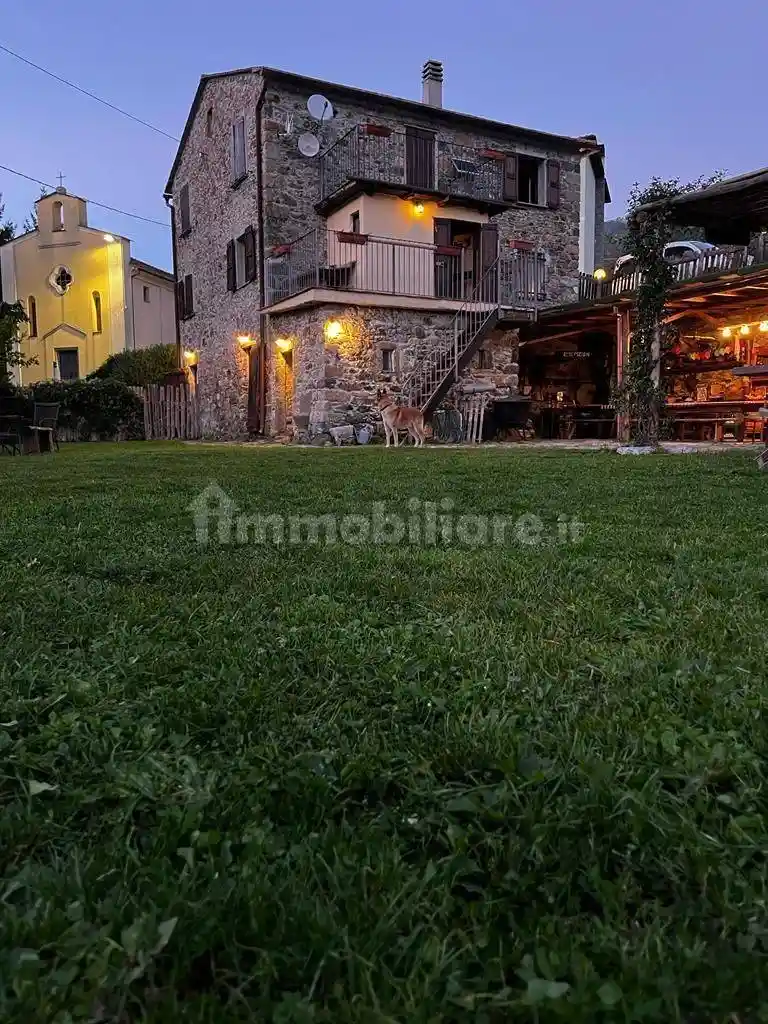 Rustico - Casale in vendita a Borzonasca