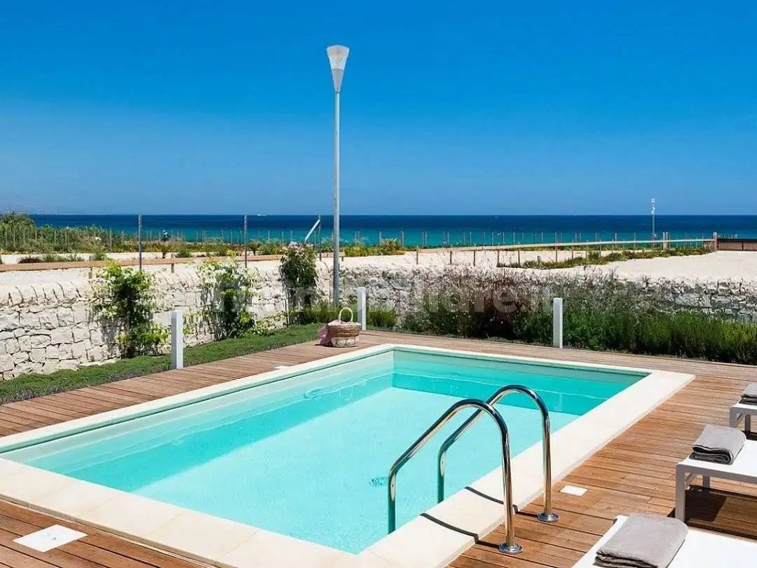 Villa in affitto a Noto