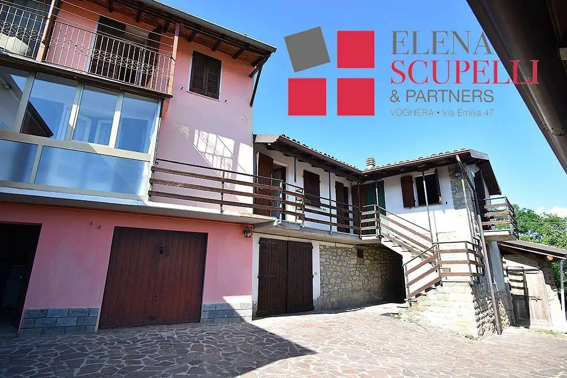 Casa indipendente in vendita a Varzi