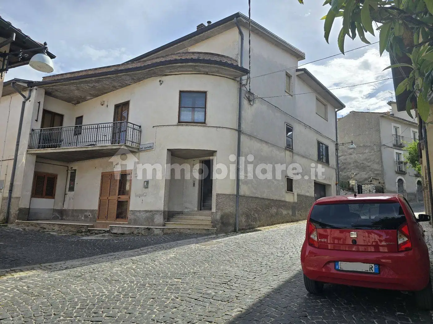 Casa indipendente in vendita a Tornimparte