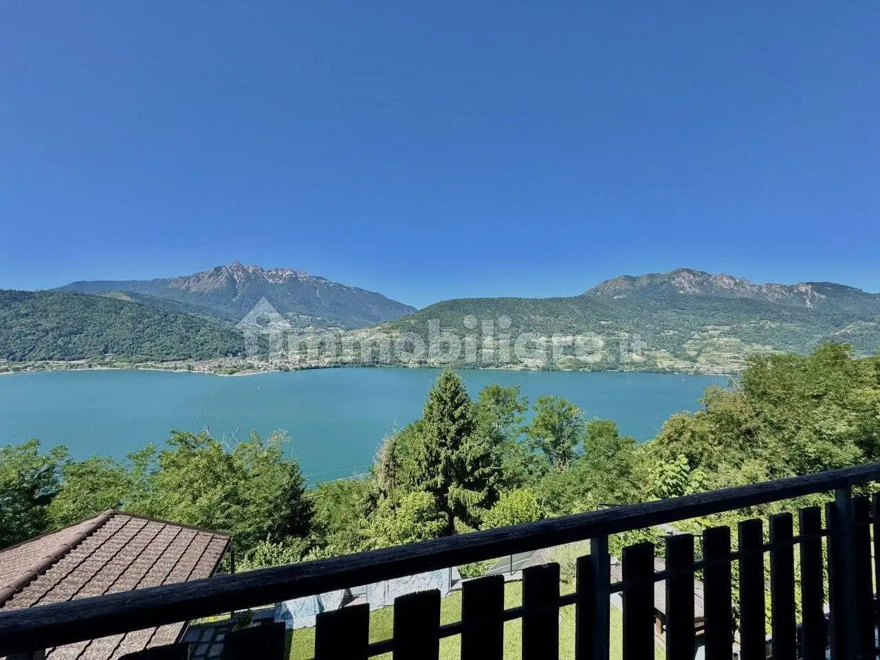 Appartamento in vendita a Tenna