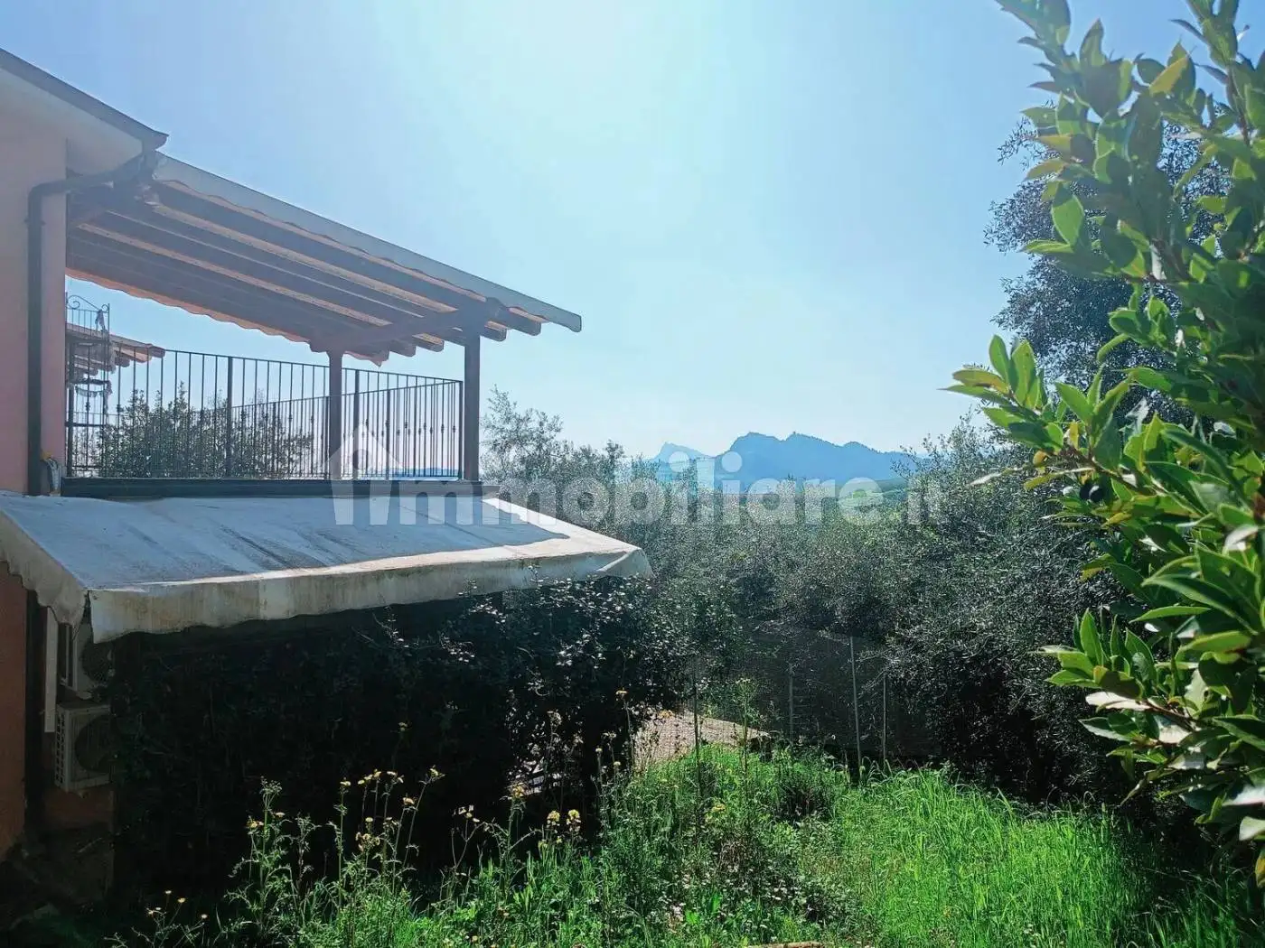 Villa in vendita a Borghi