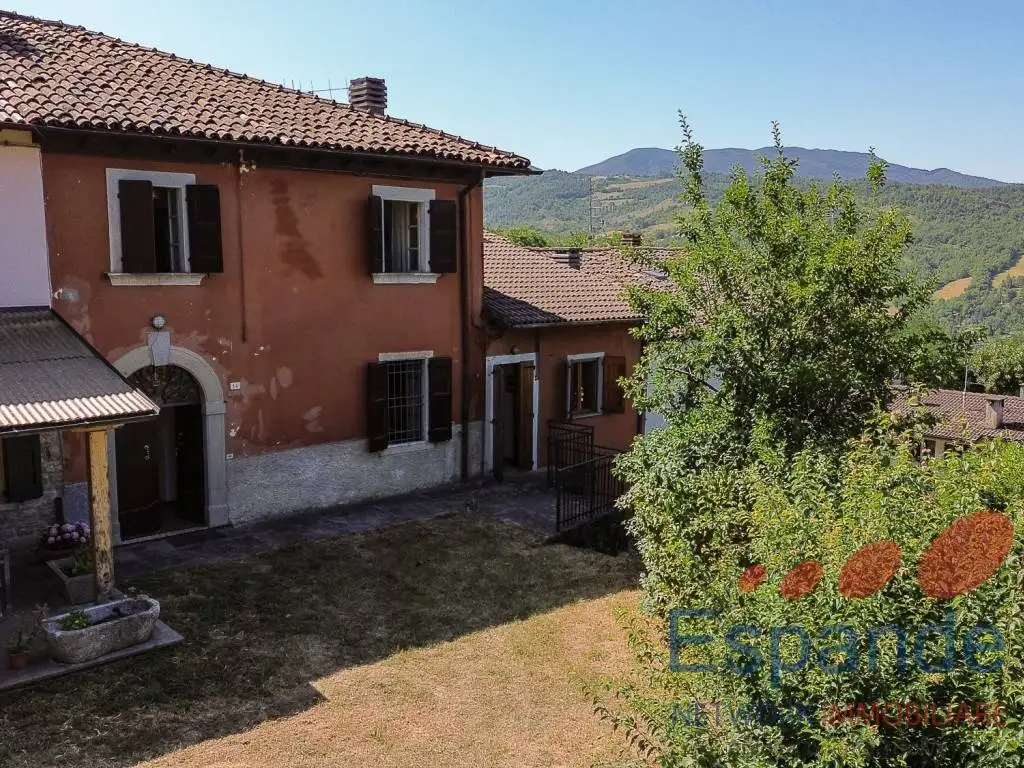 Villa plurifamiliare frazione Carpineta Cà Bacialli 15, Carpineta, Camugnano - foto 2