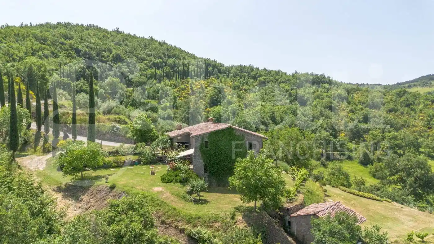 Casa indipendente in vendita a Gubbio