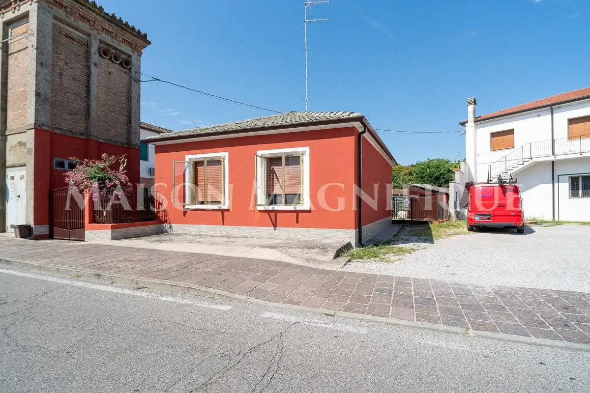 Casa indipendente in vendita a Mesola