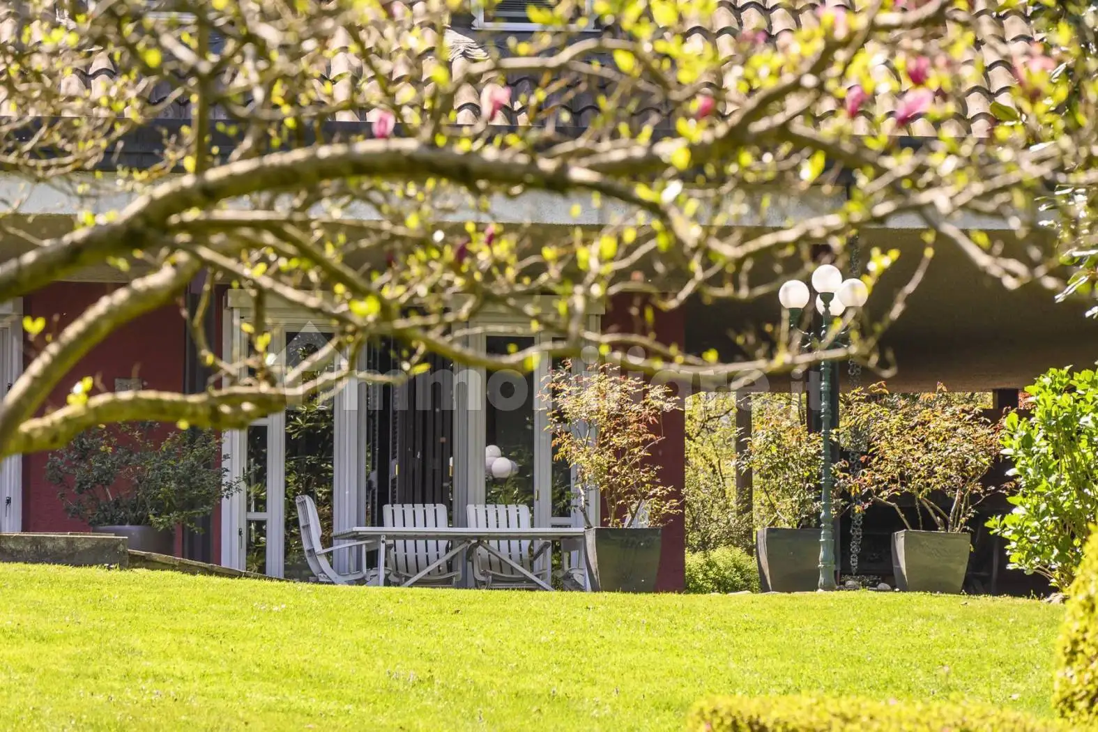 Villa in vendita a Ranco