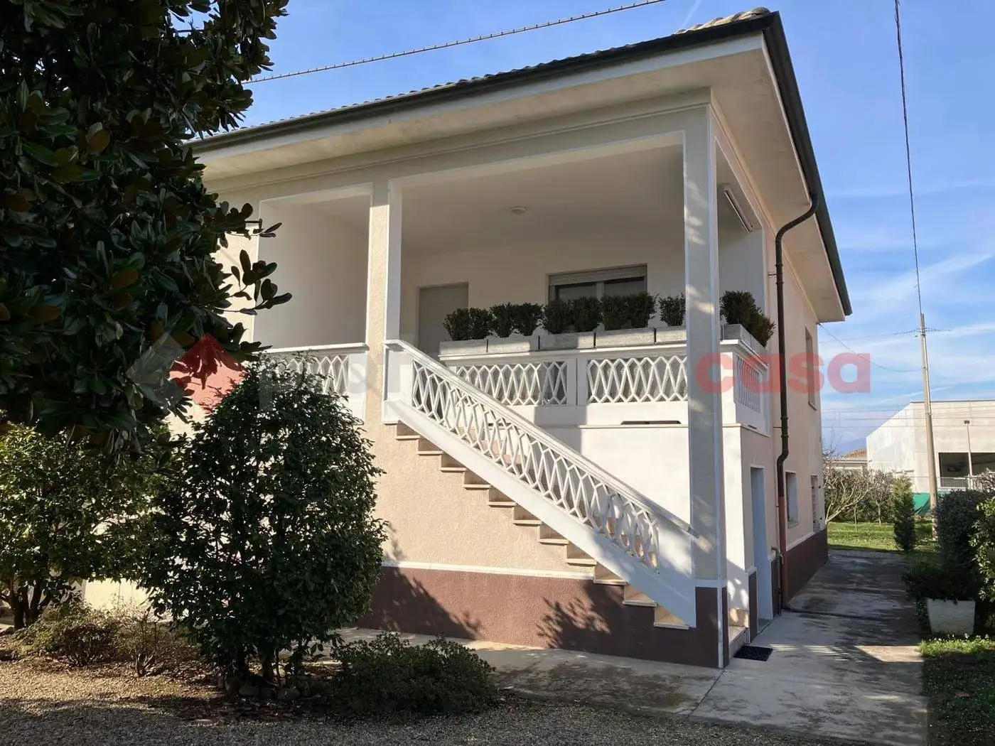 Villa in vendita a Piscina