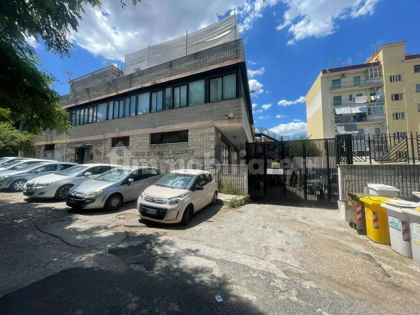 Palazzo - Edificio in vendita a Napoli