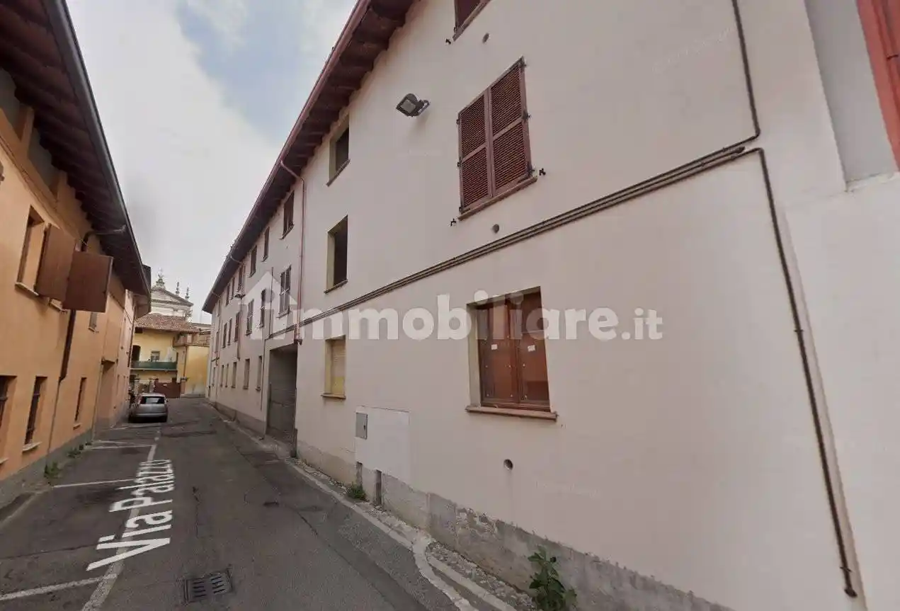 Palazzo - Stabile in vendita a Brignano Gera d'Adda