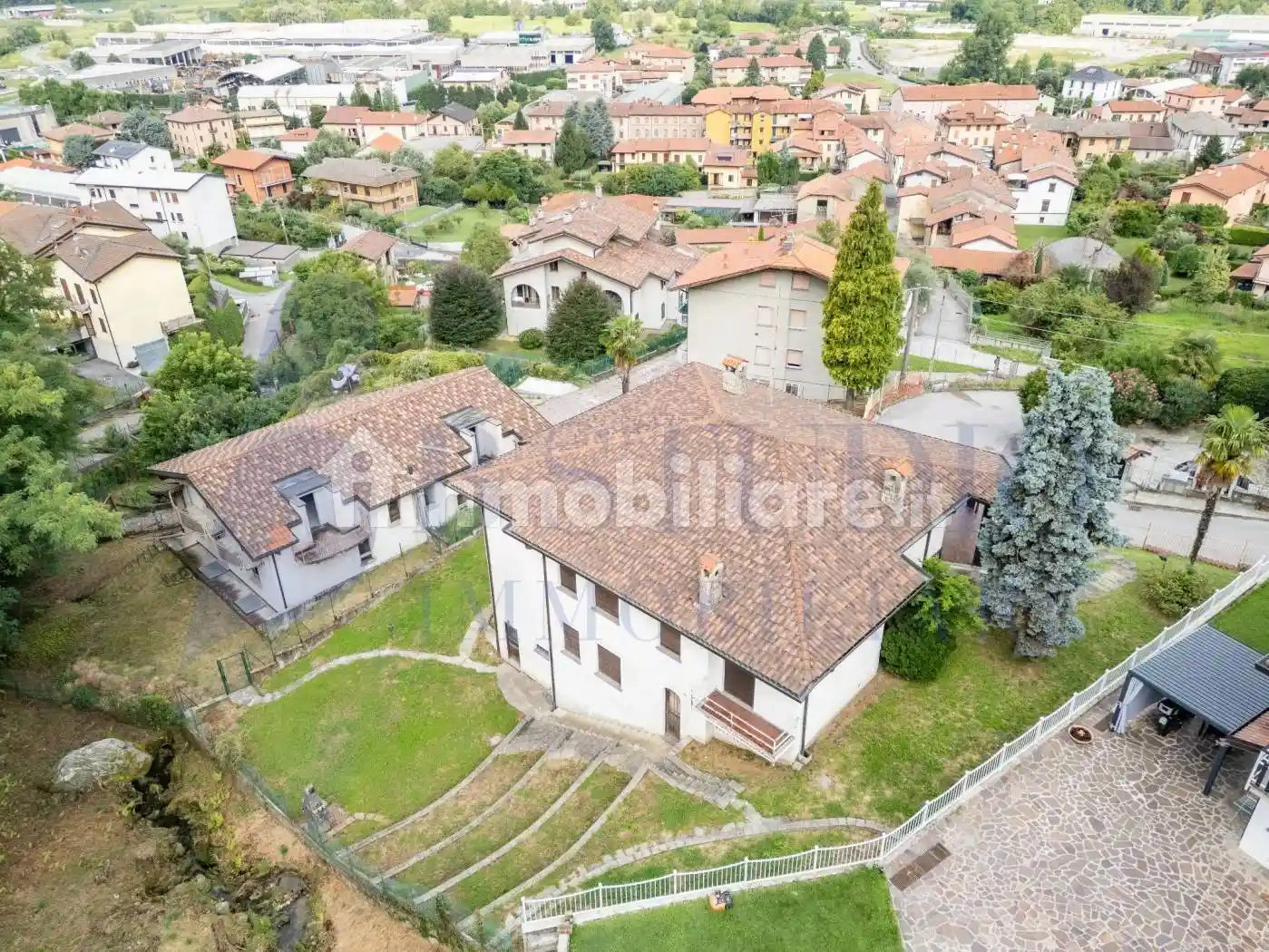 Villa bifamiliare via Don E. Ronchi 18, Centro, Dolzago - foto 3